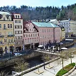 Renesance Krasna Kralovna