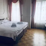 Renesance Krasna Kralovna Ξενοδοχείο Κάρλοβι Βάρι