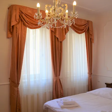 Renesance Krasna Kralovna Ξενοδοχείο 4*