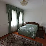 Renesance Krasna Kralovna Hotel 4*