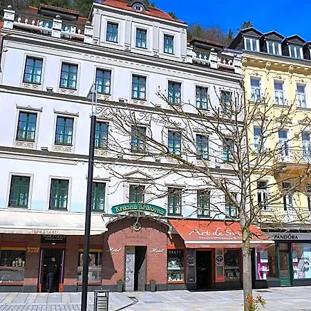 Renesance Krasna Kralovna Hotel