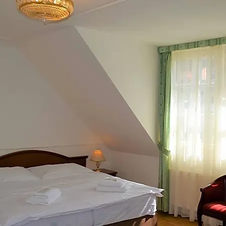 Hotel Renesance Krasna Kralovna Karlovy Vary