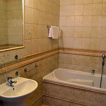 Renesance Krasna Kralovna Hotel 4*