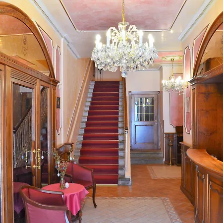 Hotel Renesance Krasna Kralovna 4*