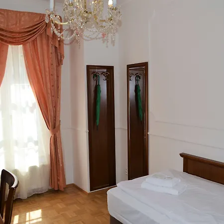 Renesance Krasna Kralovna 4* Karlovy Vary