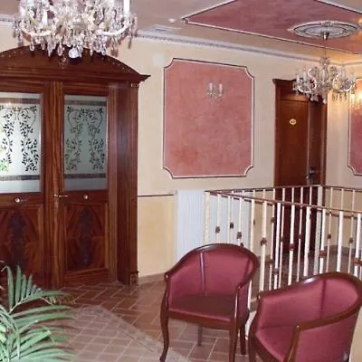 Renesance Krasna Kralovna Ξενοδοχείο Κάρλοβι Βάρι