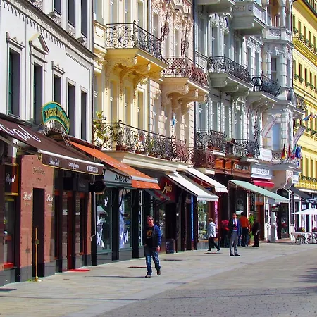 Hotel Renesance Krasna Kralovna