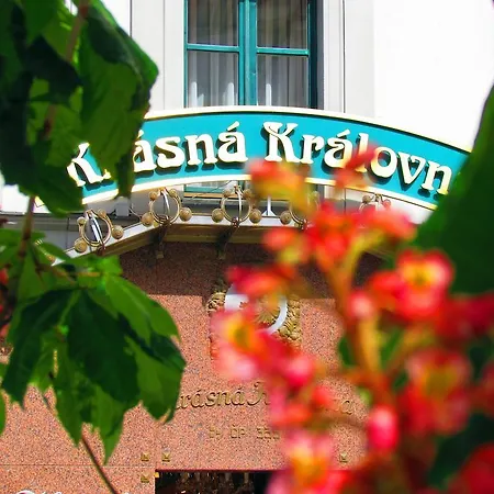 מלון Renesance Krasna Kralovna