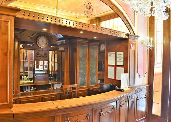 Renesance Krasna Kralovna Hotel