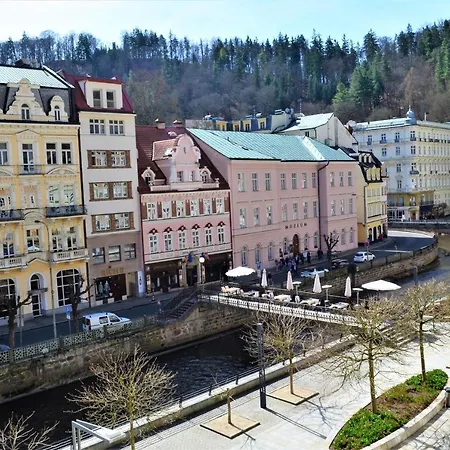 Renesance Krasna Kralovna