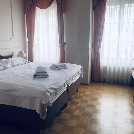 Renesance Krasna Kralovna Hotel Karlovy Vary