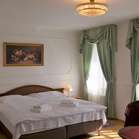 Renesance Krasna Kralovna Hotel Karlovy Vary