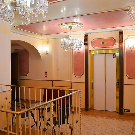 Renesance Krasna Kralovna 4* Karlovy Vary